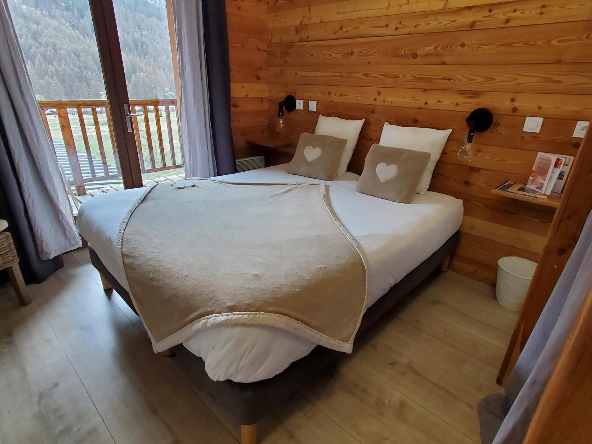 Névache Hotel L'Echaillon מראה חיצוני תמונה