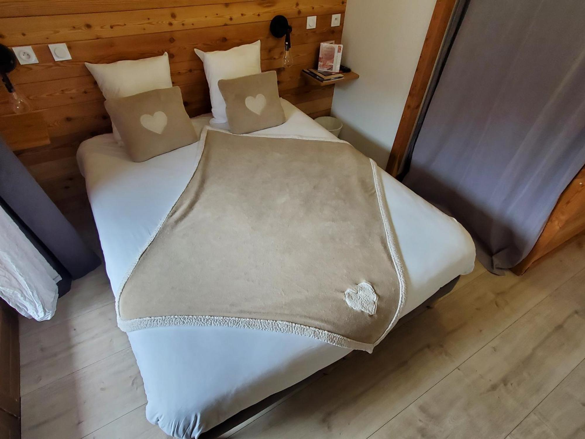Névache Hotel L'Echaillon מראה חיצוני תמונה