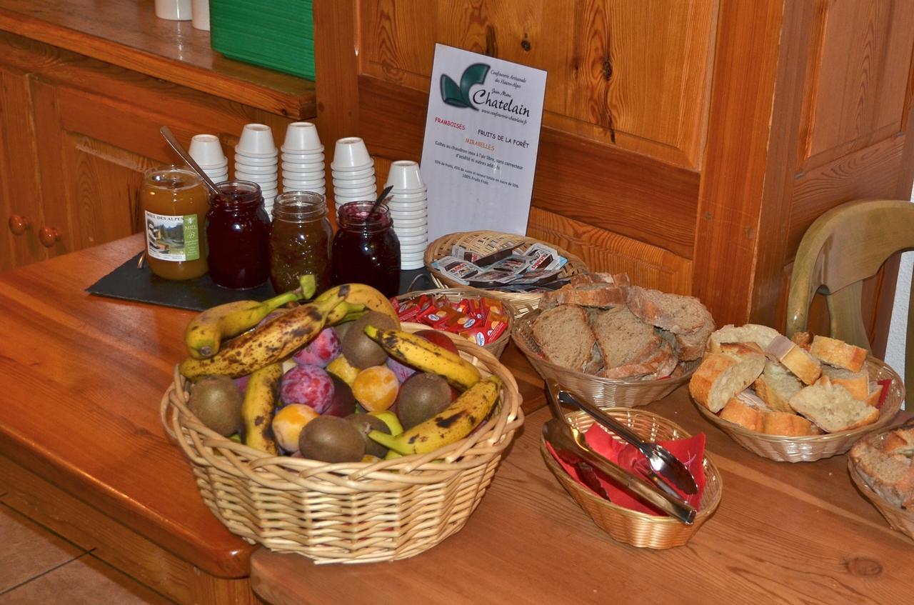 Névache Hotel L'Echaillon מראה חיצוני תמונה